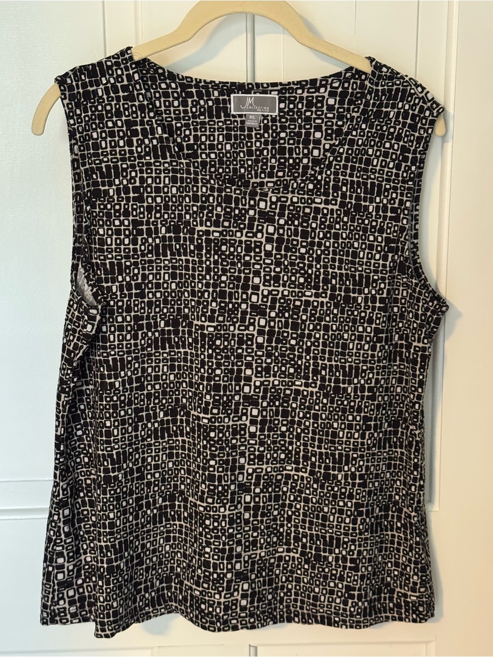 JM Collection Black & White Geometric Sleeveless Tank Sz Petite Large